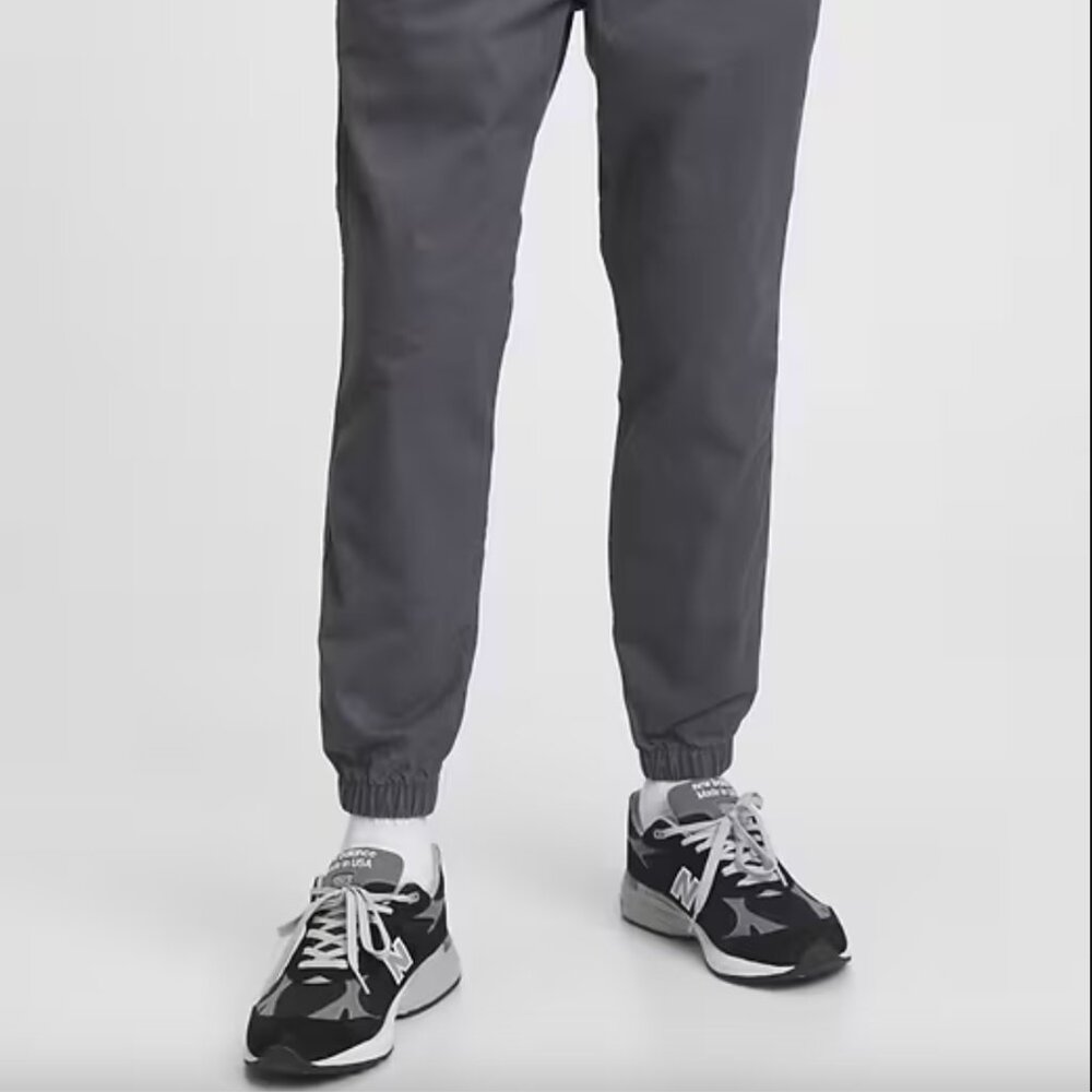 GAP GapFlex Essential Joggers, Medium, Dark Pearl (Gray), NWT - Picture 2 of 2